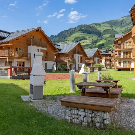 Christina 6 By Smr Close To The Gondola *