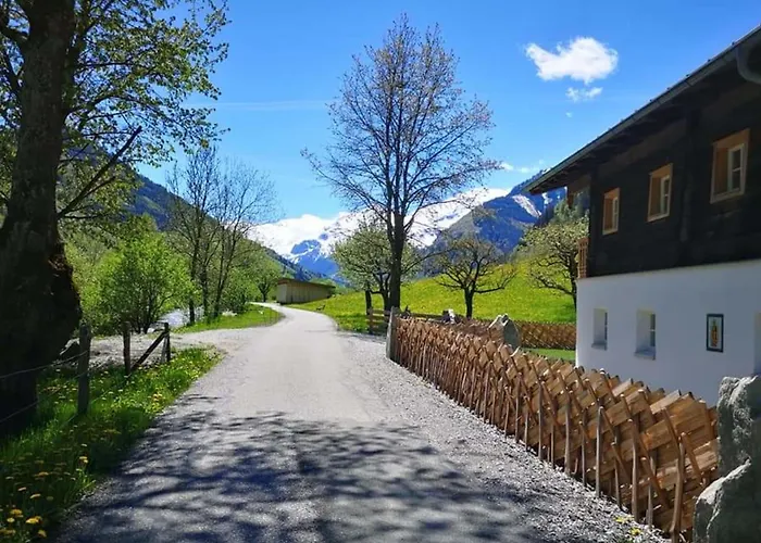 Christina 6 By Smr Close To The Gondola *